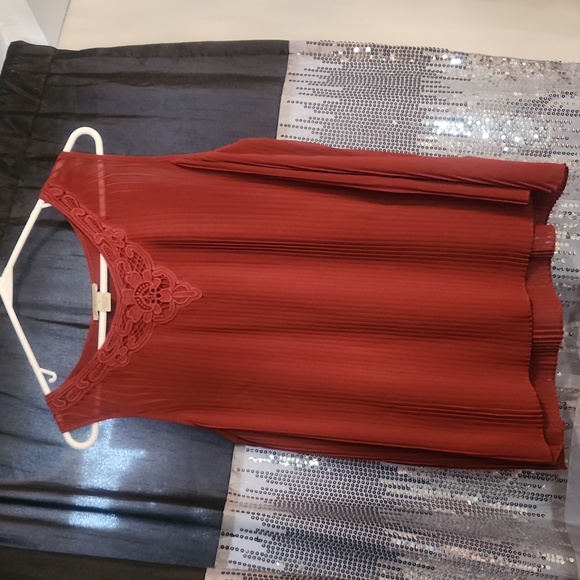 ⚫️LUCKY BRAND SLEEVELEES BLOUSE - Picture 1 of 2